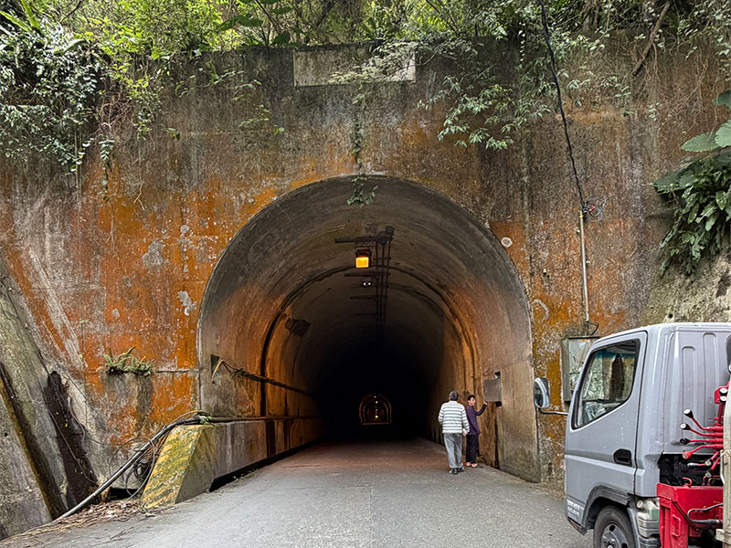 卓社隧道 隧道燈施工 光源壽命長