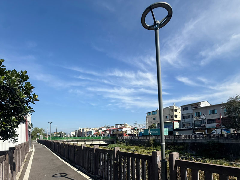 埔里 8 盞庭園燈維修施工